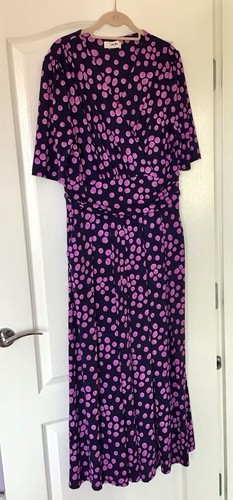Gorgeous deep navy with - navy,