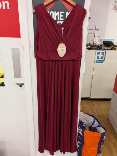 Bnwt jolie moi burgundy plunge - moi,