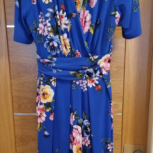 Women blue floral - blue, v-neck